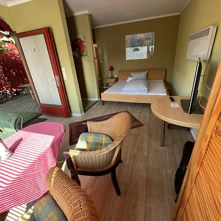 住宿加早餐酒店 Gaestehaus Geli